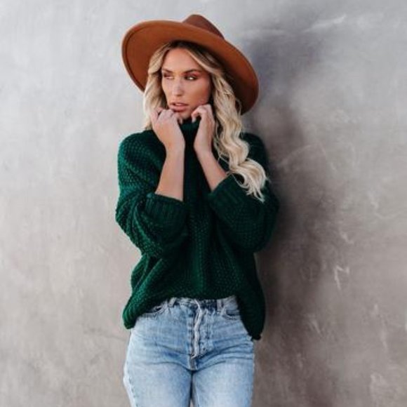 Warm Embrace Emerald Green Turtleneck Sweater - Picture 3 of 13